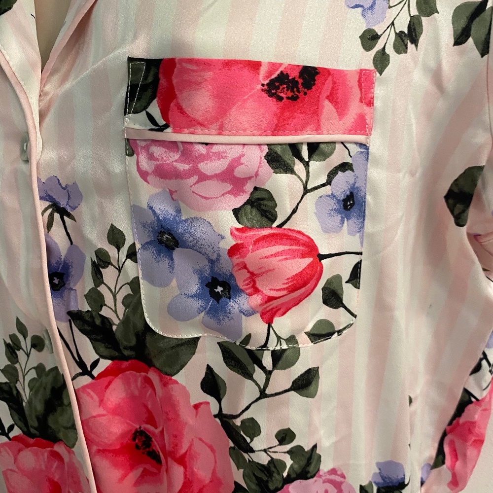 Victoria's Secret Floral Sleep Lounge Silky Romper - Picture 4 of 10